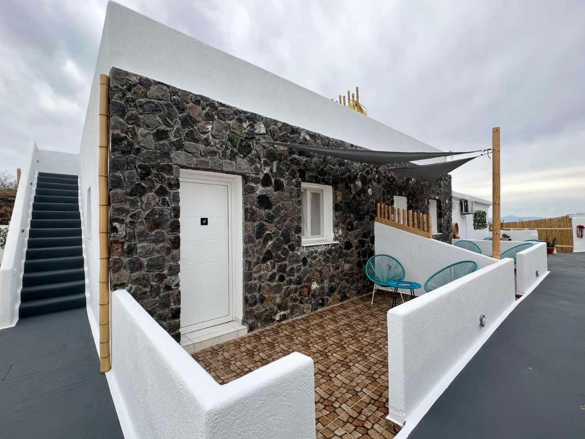 Village Anto Fira (Santorini)
