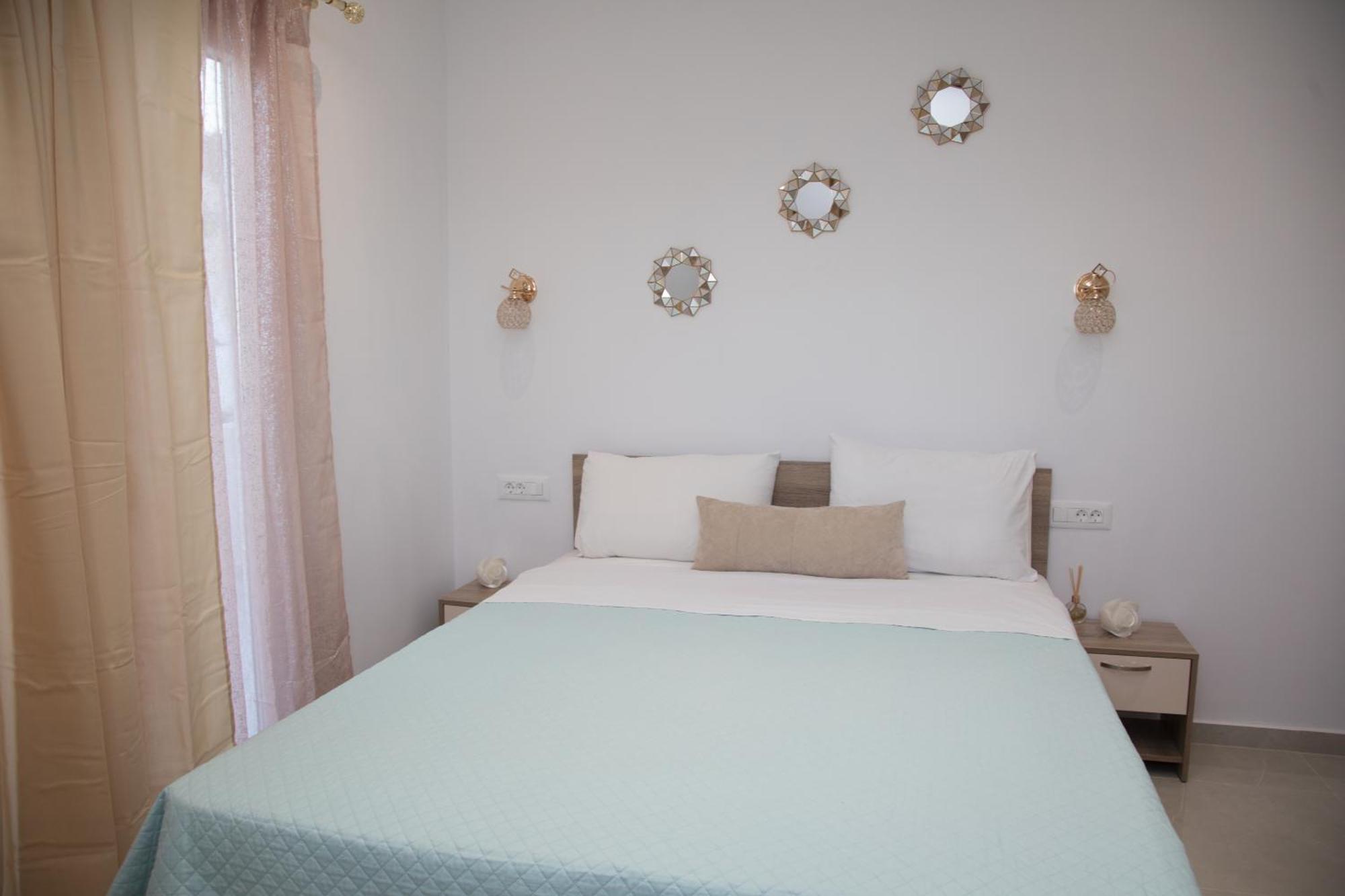 Village Anto Apartament Fira (Santorini)
